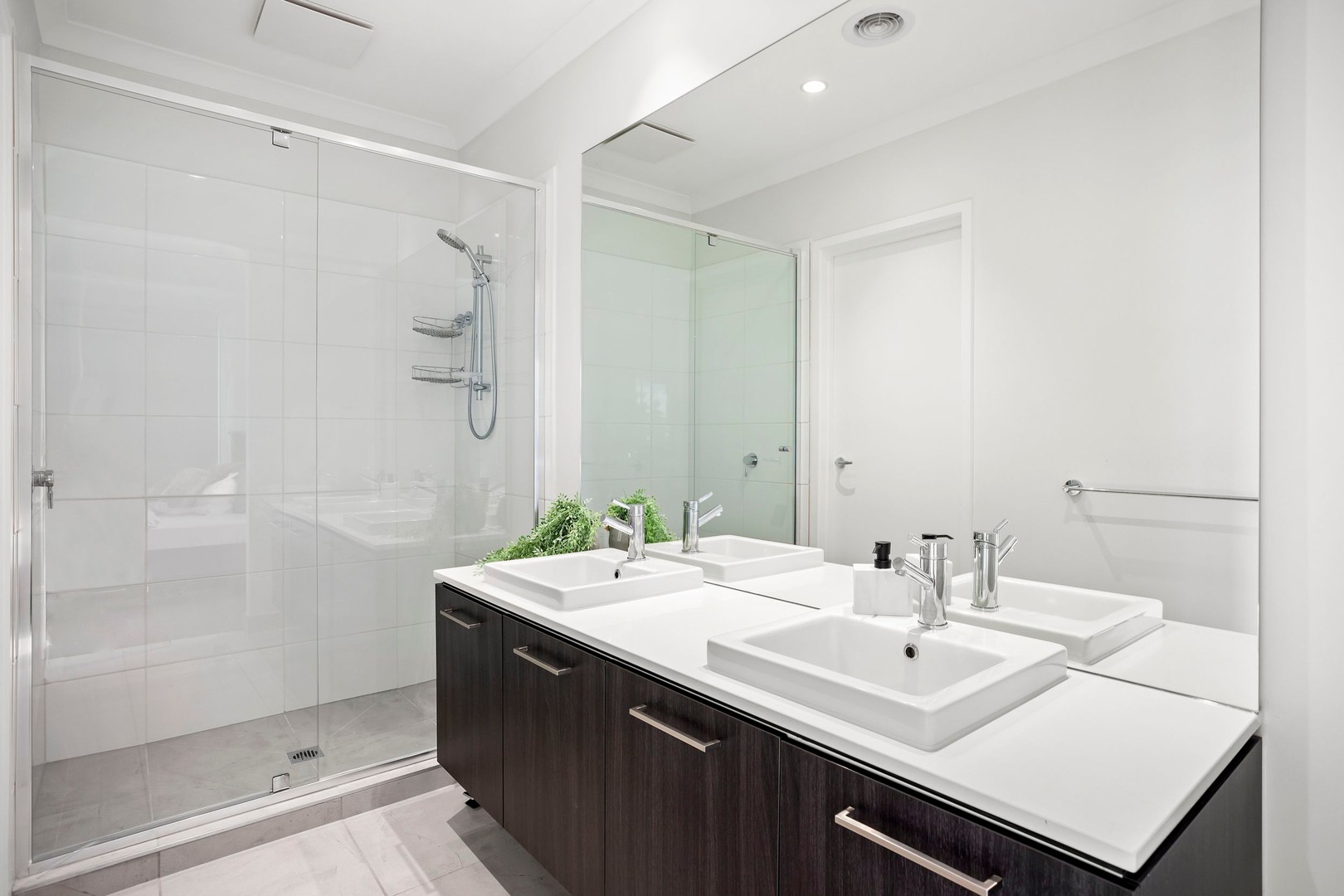 14 Gossia Avenue, Craigieburn, VIC 3064, Craigieburn - Thumbnail 3