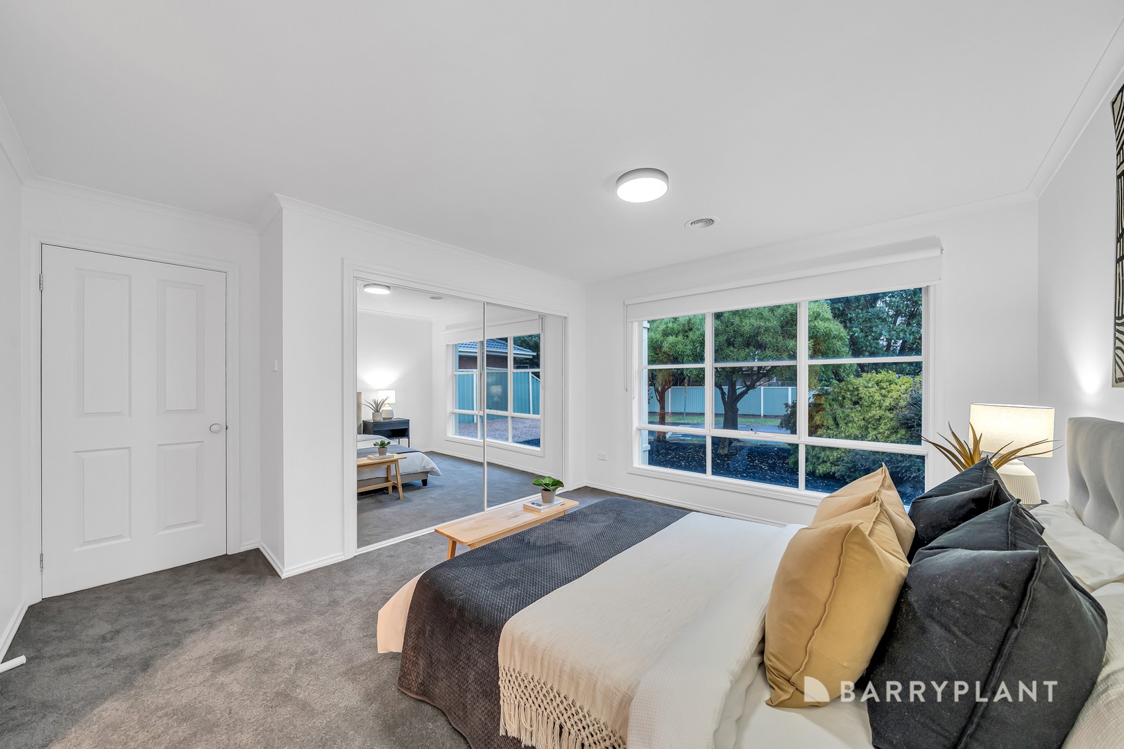 14 Grassmere Road, Point Cook, VIC 3030, Point Cook - Thumbnail 4