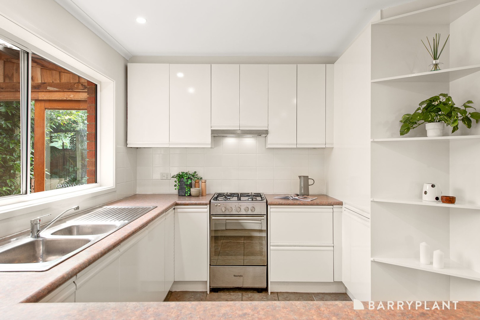 14 Gullquist Way, Pakenham, VIC 3810, Pakenham - Thumbnail 4