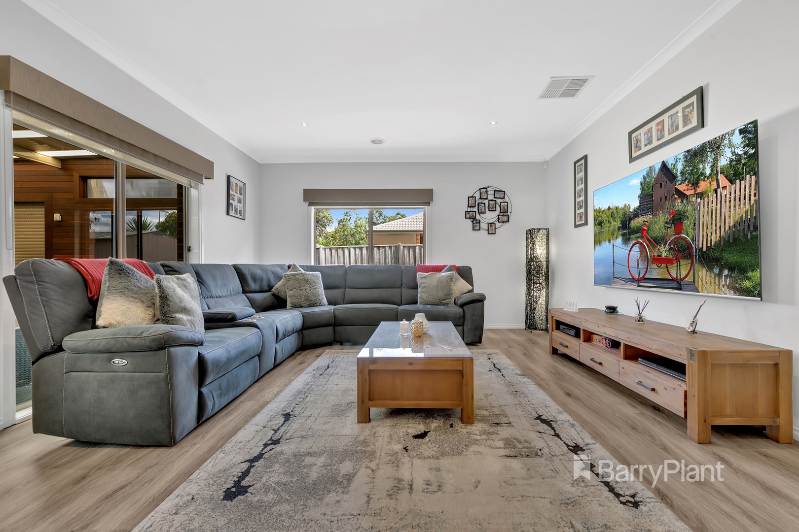 14 Hanmer Drive, South Morang, VIC 3752, South Morang - Thumbnail 6