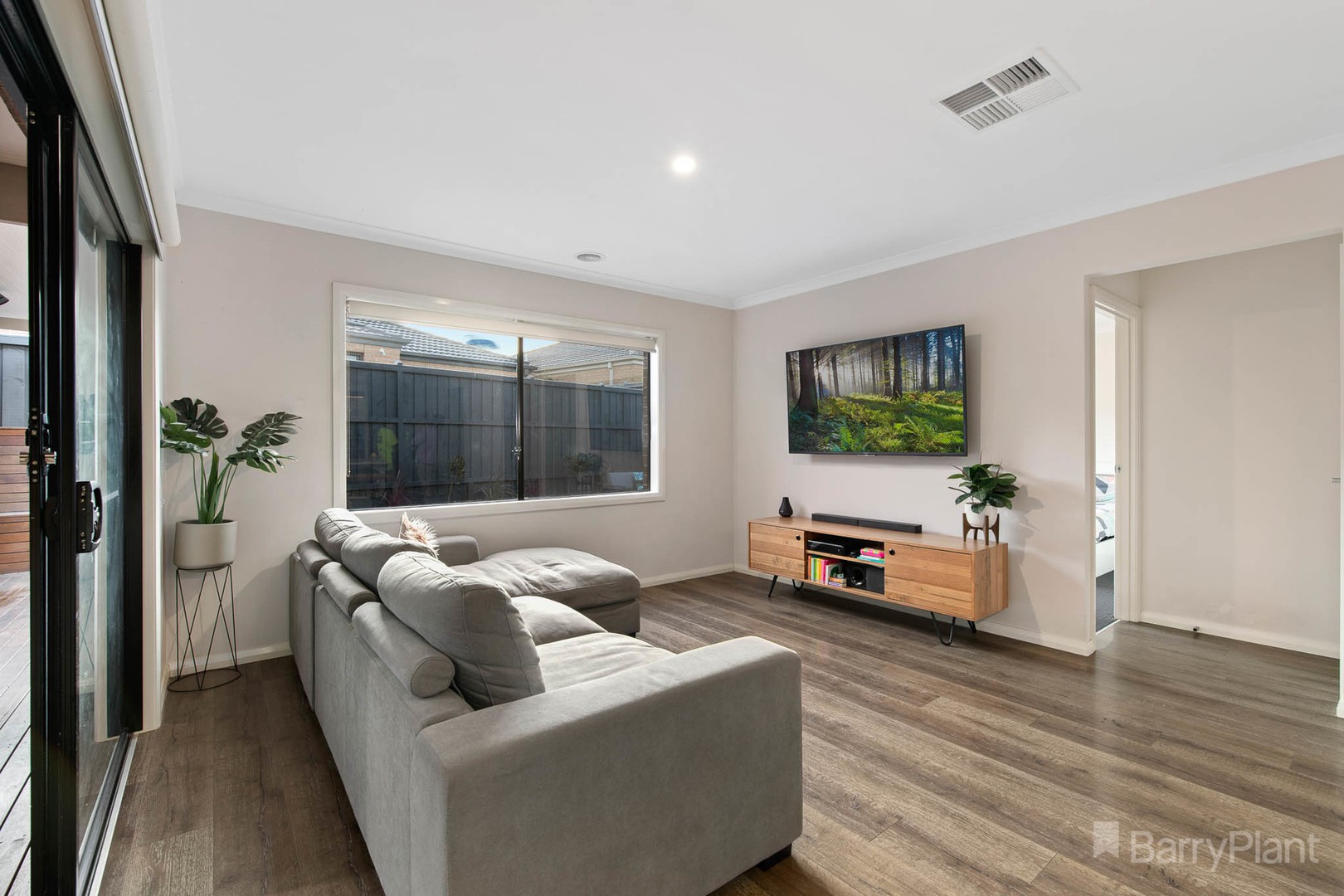 14 Harmony Place, Officer, VIC 3809, Officer - Thumbnail 5