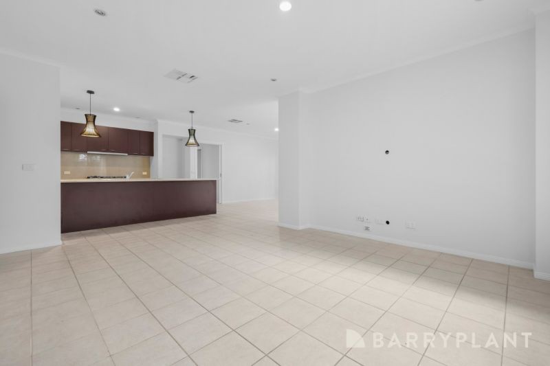 14 Haverbrack Dr, Berwick, VIC 3806 - Thumbnail 1 - 14/05/2026