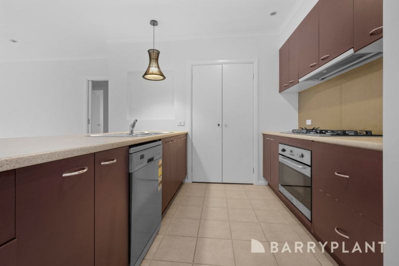 14 Haverbrack Dr, Berwick, VIC 3806 - Thumbnail 2 - 14/05/2026