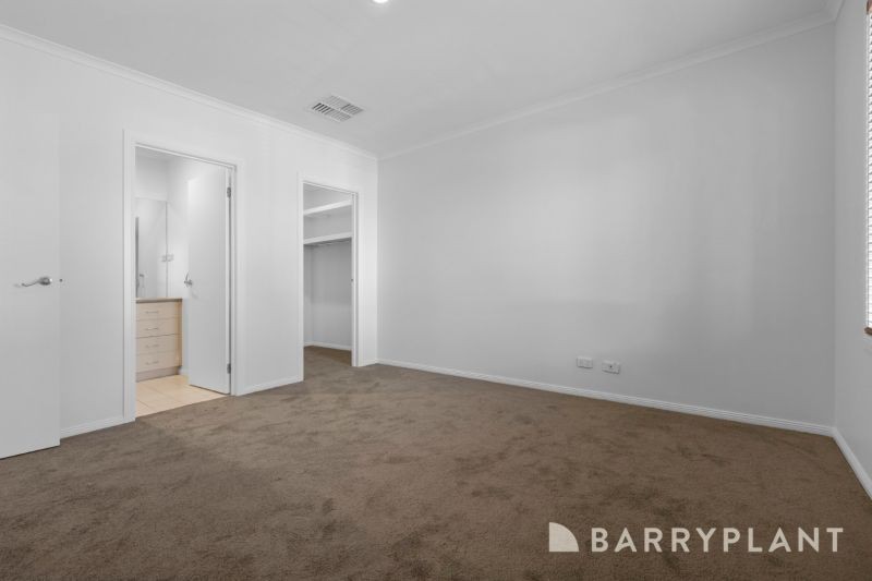 14 Haverbrack Dr, Berwick, VIC 3806, Berwick - Thumbnail 6