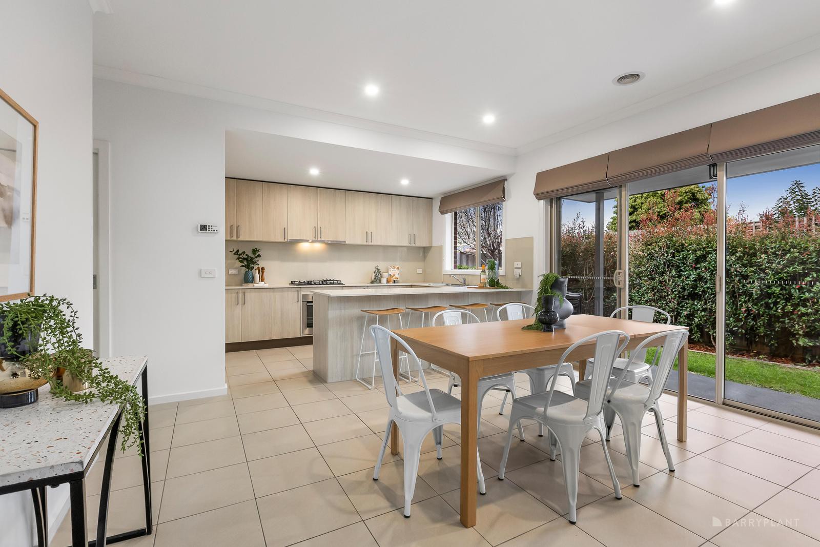 14 Highfield Road, Doncaster East, VIC 3109, Doncaster East - Thumbnail 3