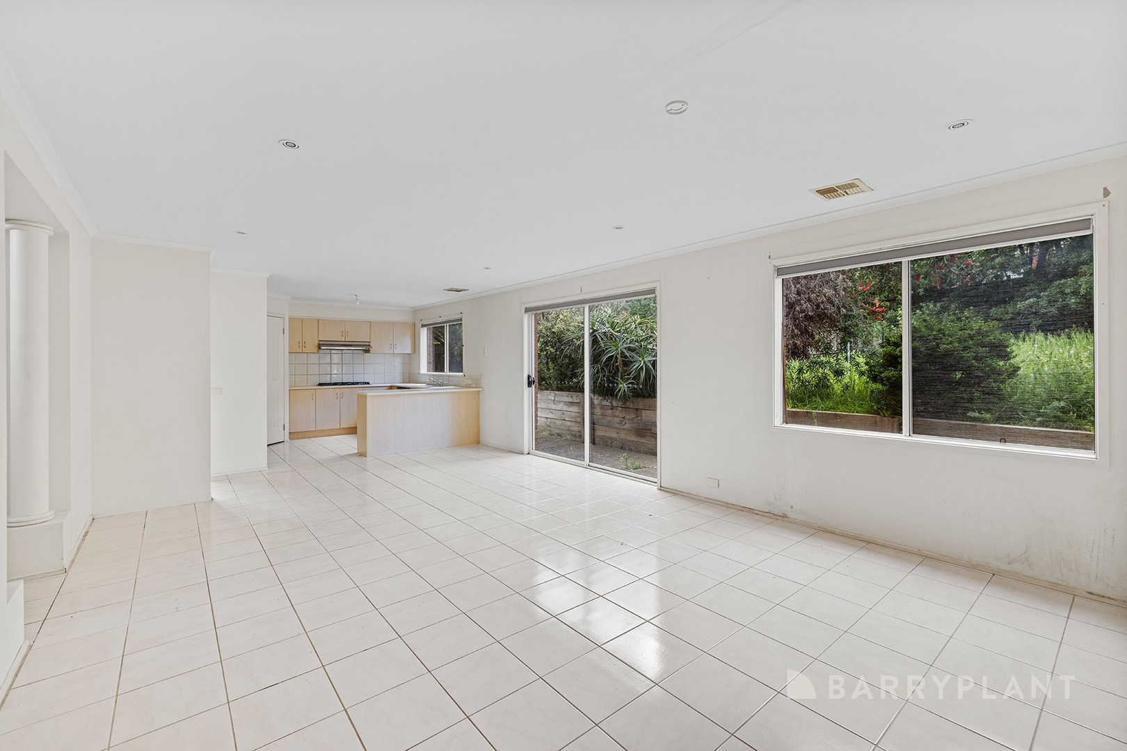 14 Highvale Crescent, Berwick, VIC 3806 - Thumbnail 1 - 21/10/2026