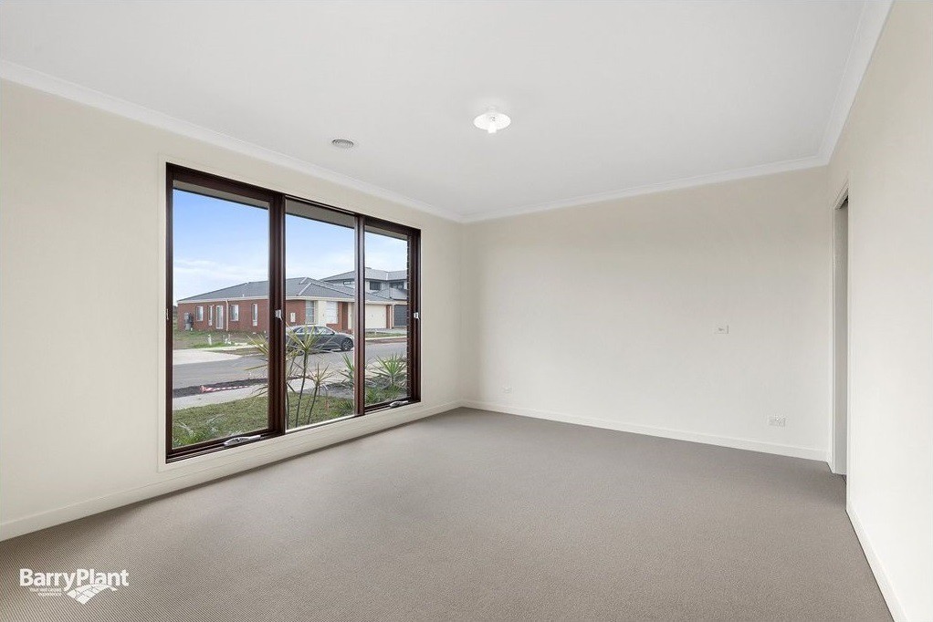 14 Jamaica Street, Point Cook, VIC 3030, Point Cook - Thumbnail 8
