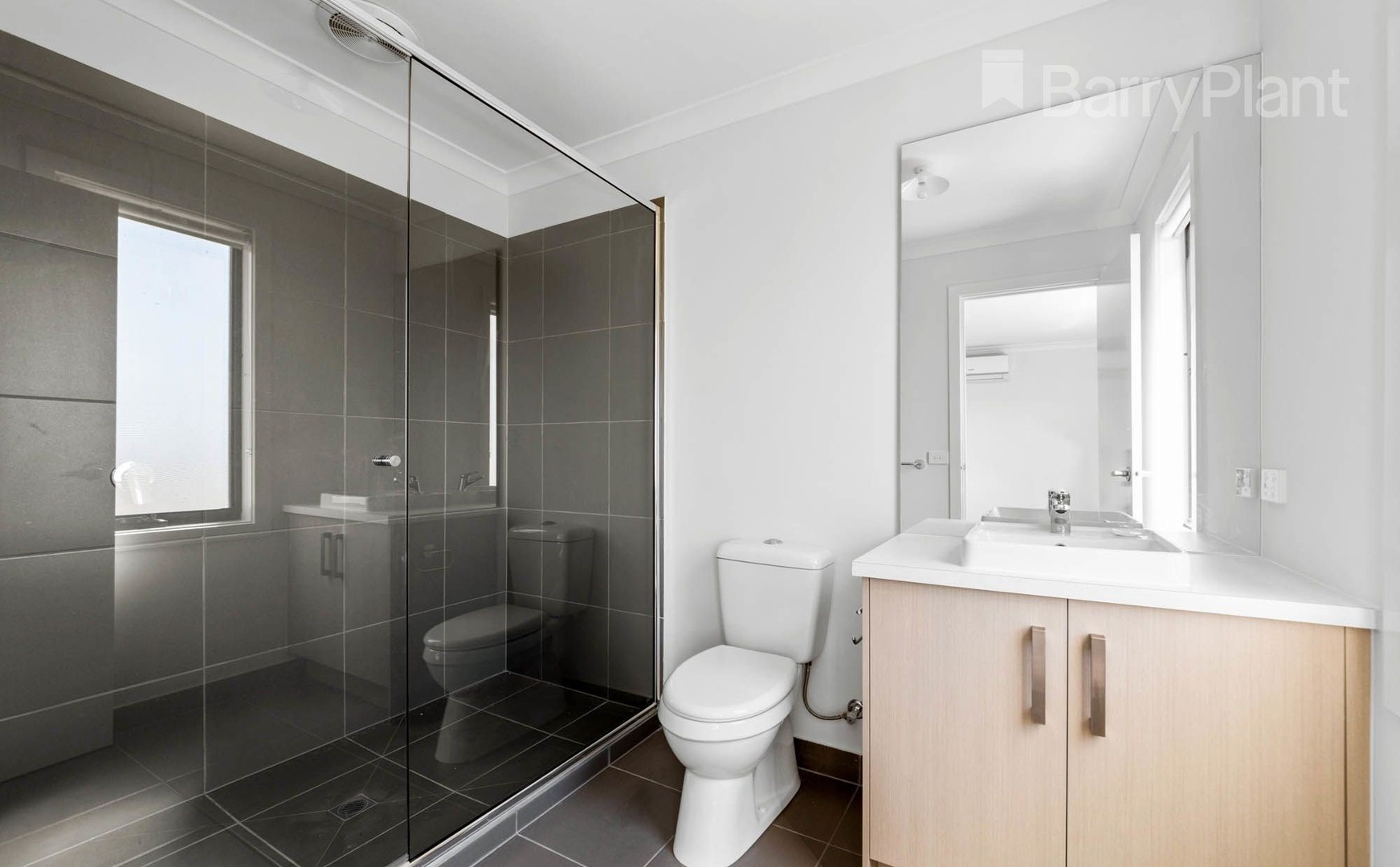 14 Jarli Walk, Deanside, VIC 3336 - Thumbnail 2 - 25/07/2024