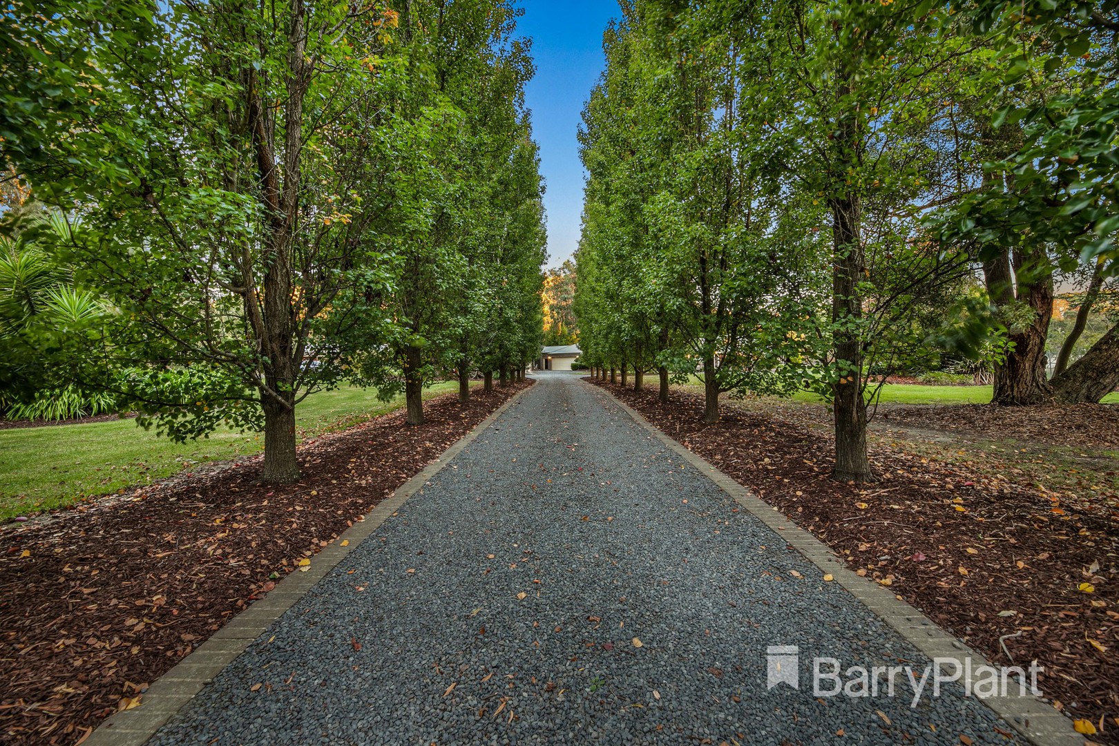 14 Jeanette Maree Court, Kilsyth, VIC 3137 - Thumbnail 2 - 10/05/2022