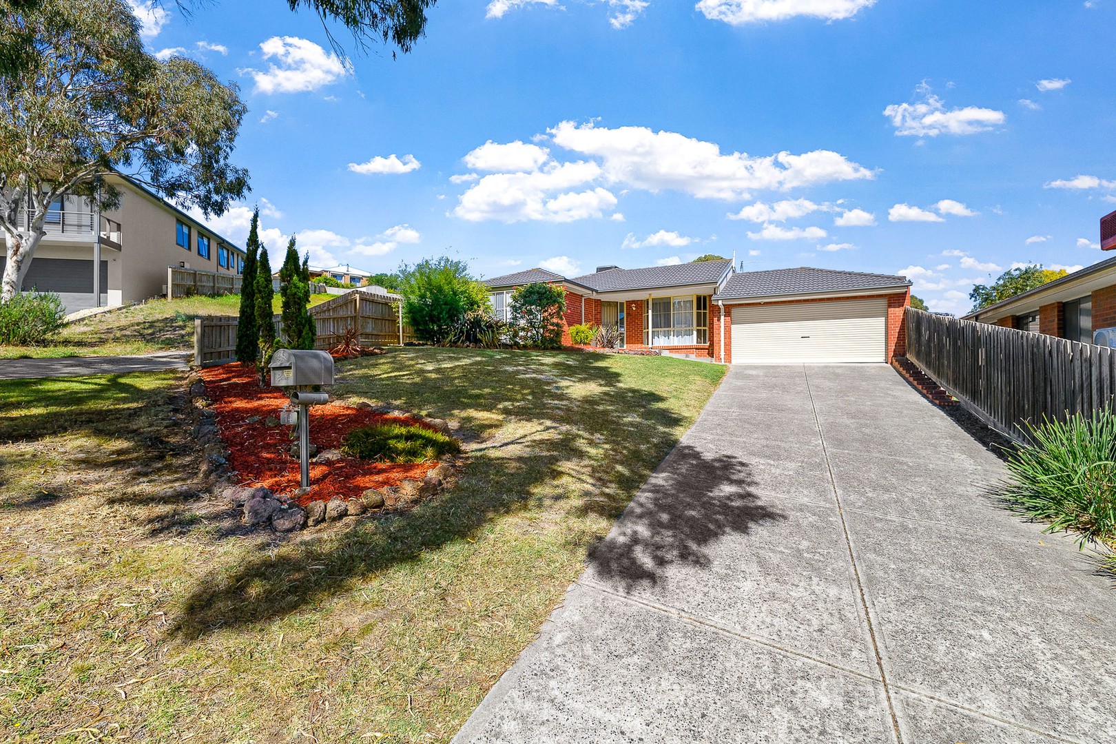 14 Justin Place, Pakenham, VIC 3810, Pakenham - Thumbnail 2
