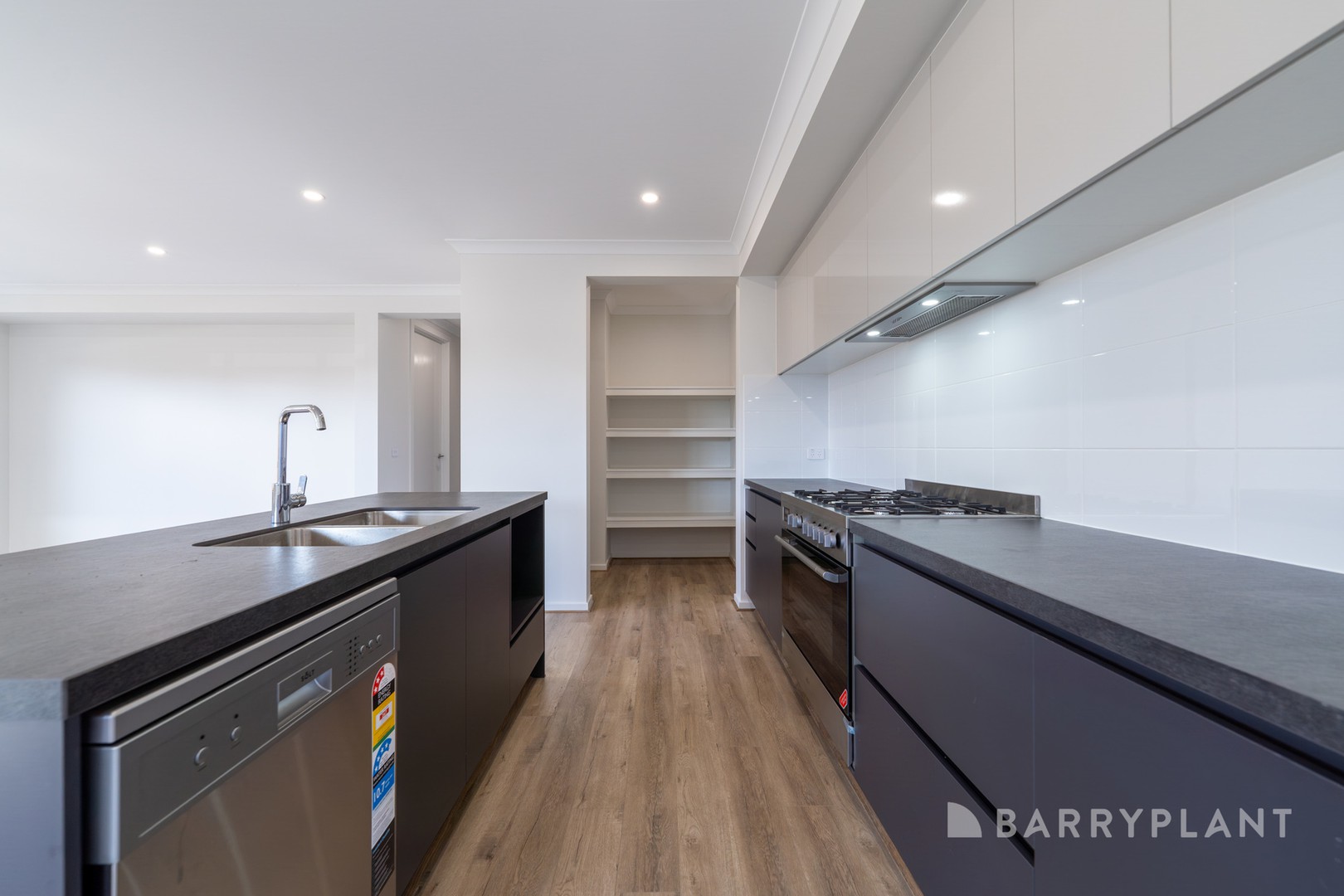14 Kanangra Terrace, Wollert, VIC 3750, Wollert - Thumbnail 5