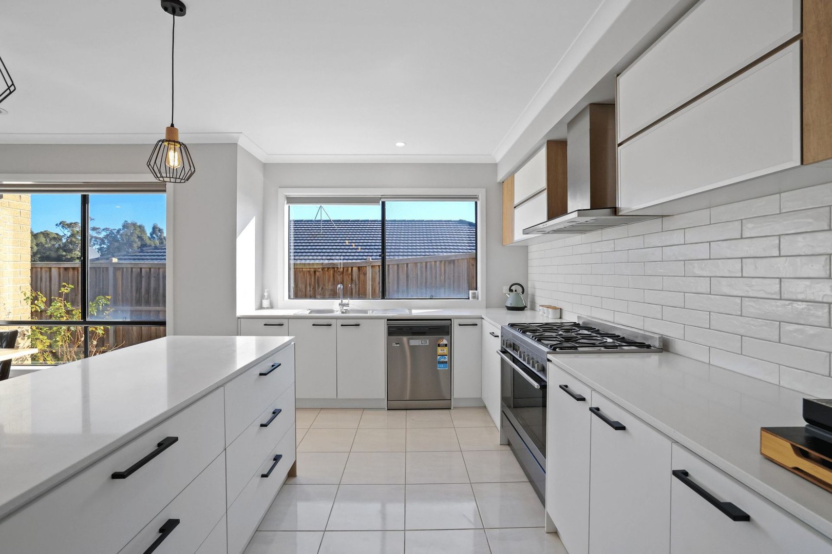 14 Kendal Avenue, Warragul, VIC 3820 - Thumbnail 1 - 28/09/2026