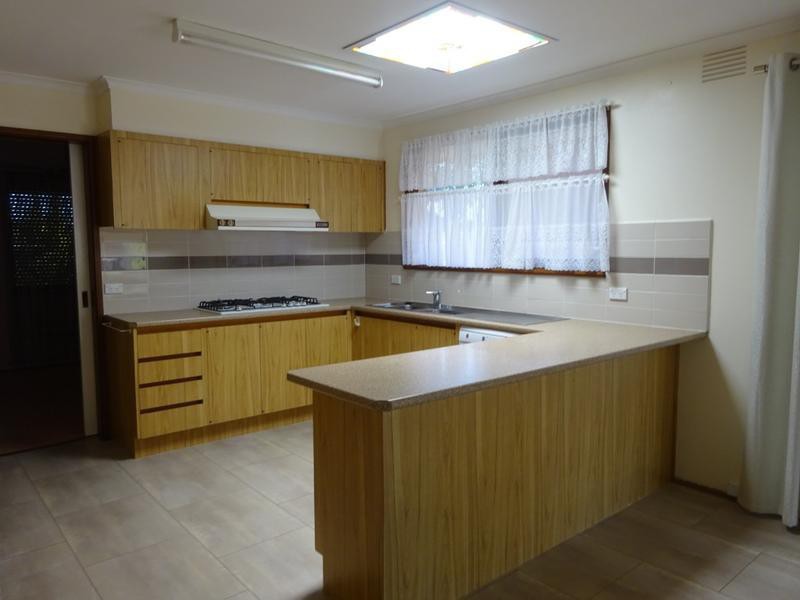 14 Kirkbride Way, Craigieburn, VIC 3064, Craigieburn - Thumbnail 2