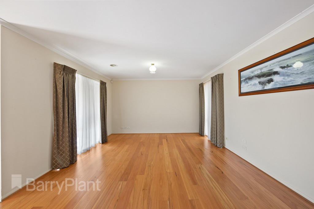 14 Kyneton CircuitCaroline Springs, VIC 3023  - Leased, Caroline Springs - Thumbnail 4