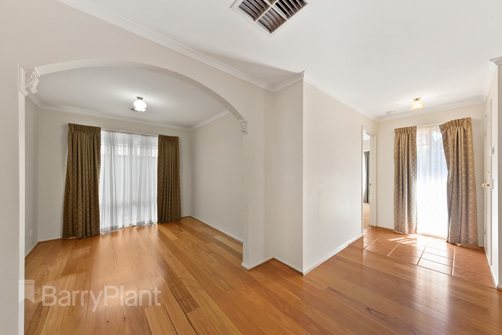 14 Kyneton CircuitCaroline Springs, VIC 3023  - Leased, Caroline Springs - Thumbnail 5