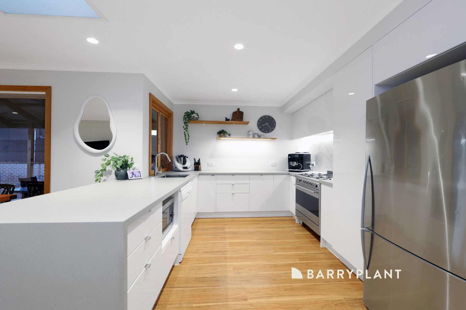 14 Laanecoorie Drive, Lysterfield, VIC 3156, Lysterfield - Thumbnail 3