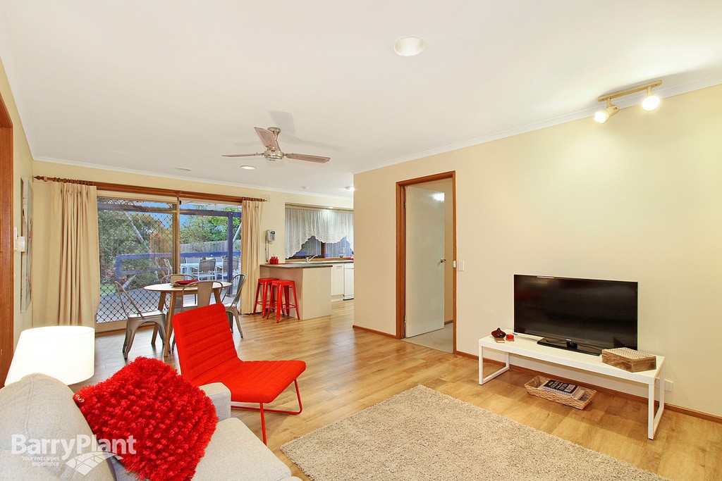 14 Landsdale Crescent, Wantirna South, VIC 3152, Wantirna South - Thumbnail 4