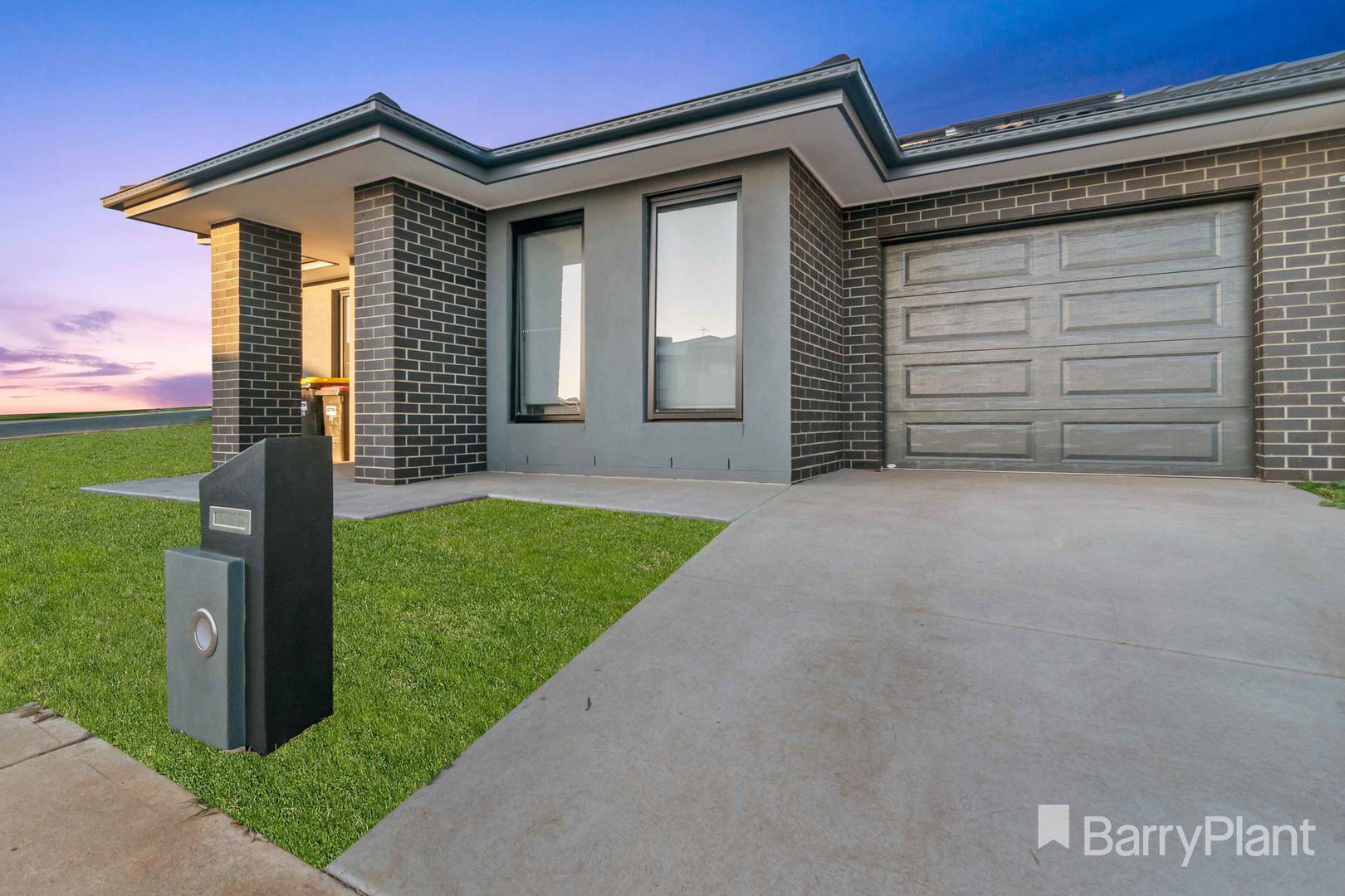 14 Langer Road, Deanside, VIC 3336, Deanside - Thumbnail 2