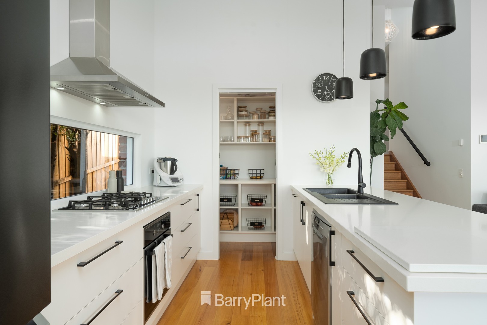 14 Lansbury Crescent, Highton, VIC 3216, Highton - Thumbnail 7