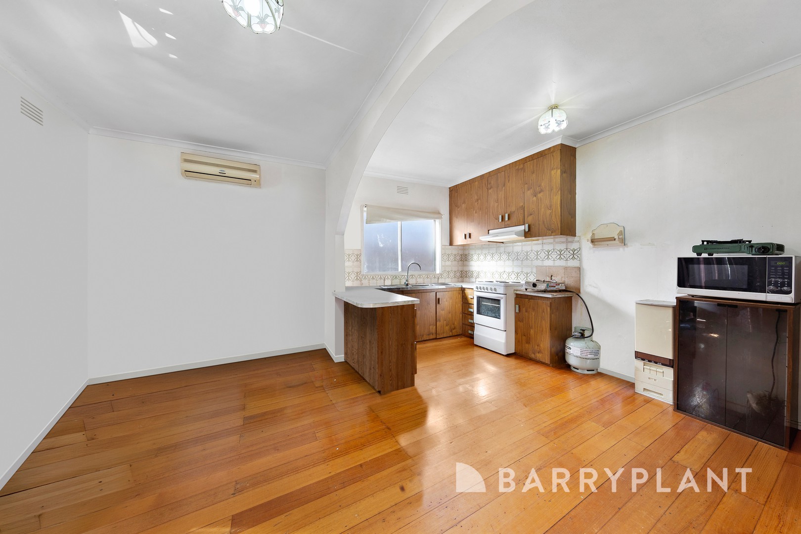 14 Leonard Avenue, St Albans, VIC 3021, St Albans - Thumbnail 4