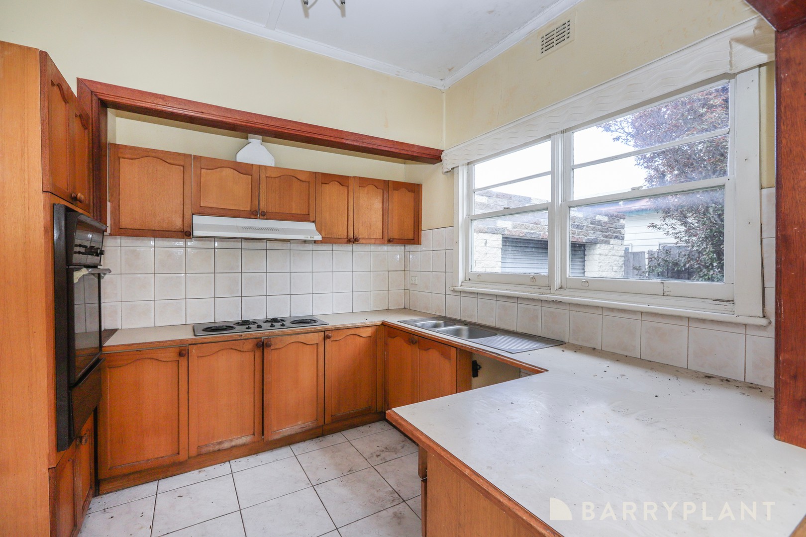 14 Leonard Street, Sunshine, VIC 3020, Sunshine - Thumbnail 3
