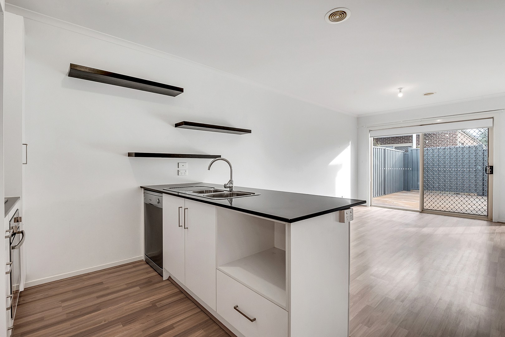 14 Livingston Street, Mernda, VIC 3754, Mernda - Thumbnail 4