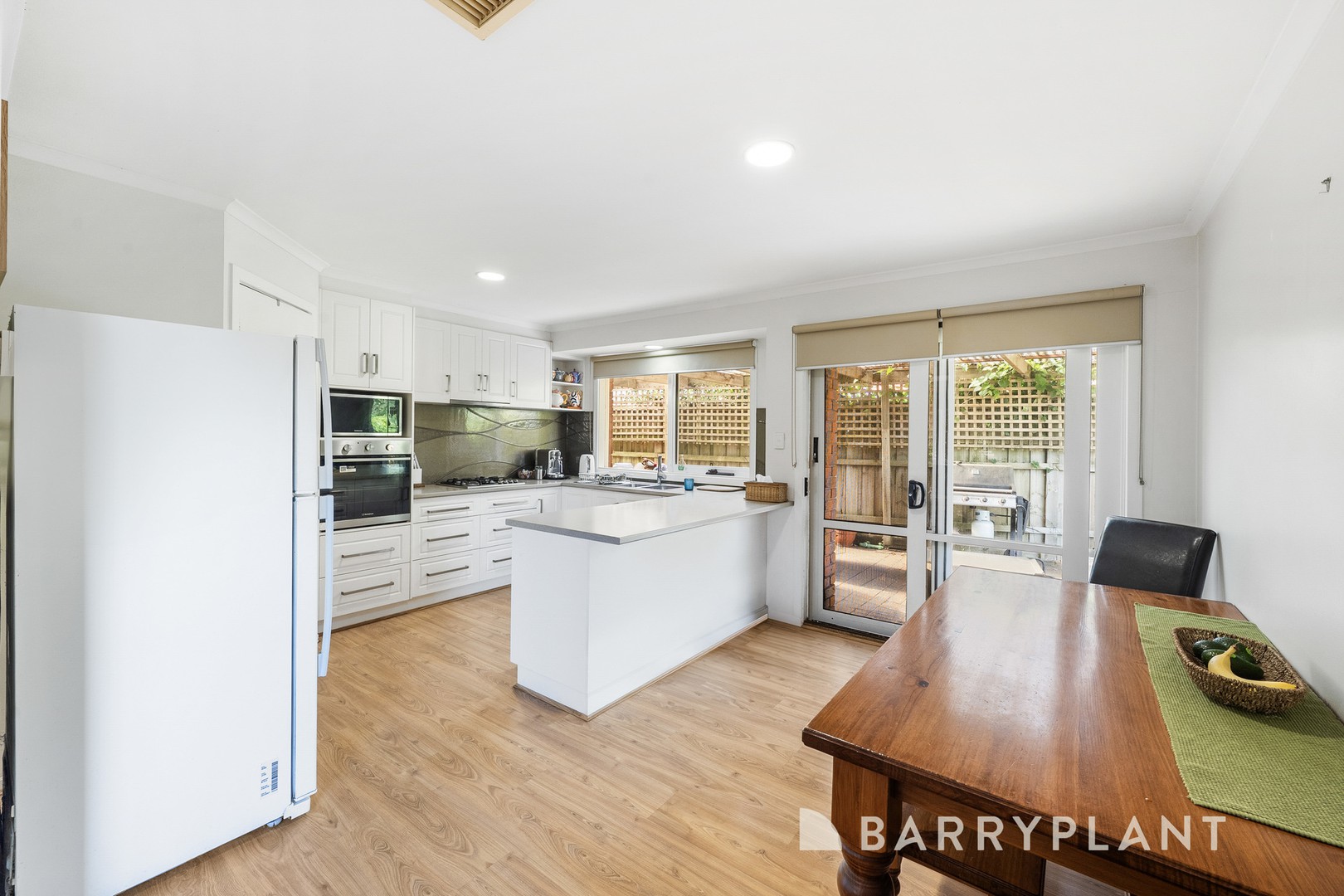 14 Lomond Court, Werribee, VIC 3030, Werribee - Thumbnail 4