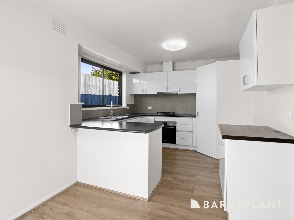 14 Lyndon Drive, Rosebud, VIC 3939, Rosebud - Thumbnail 2