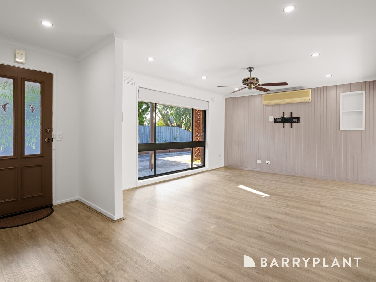 14 Lyndon Drive, Rosebud, VIC 3939, Rosebud - Thumbnail 3