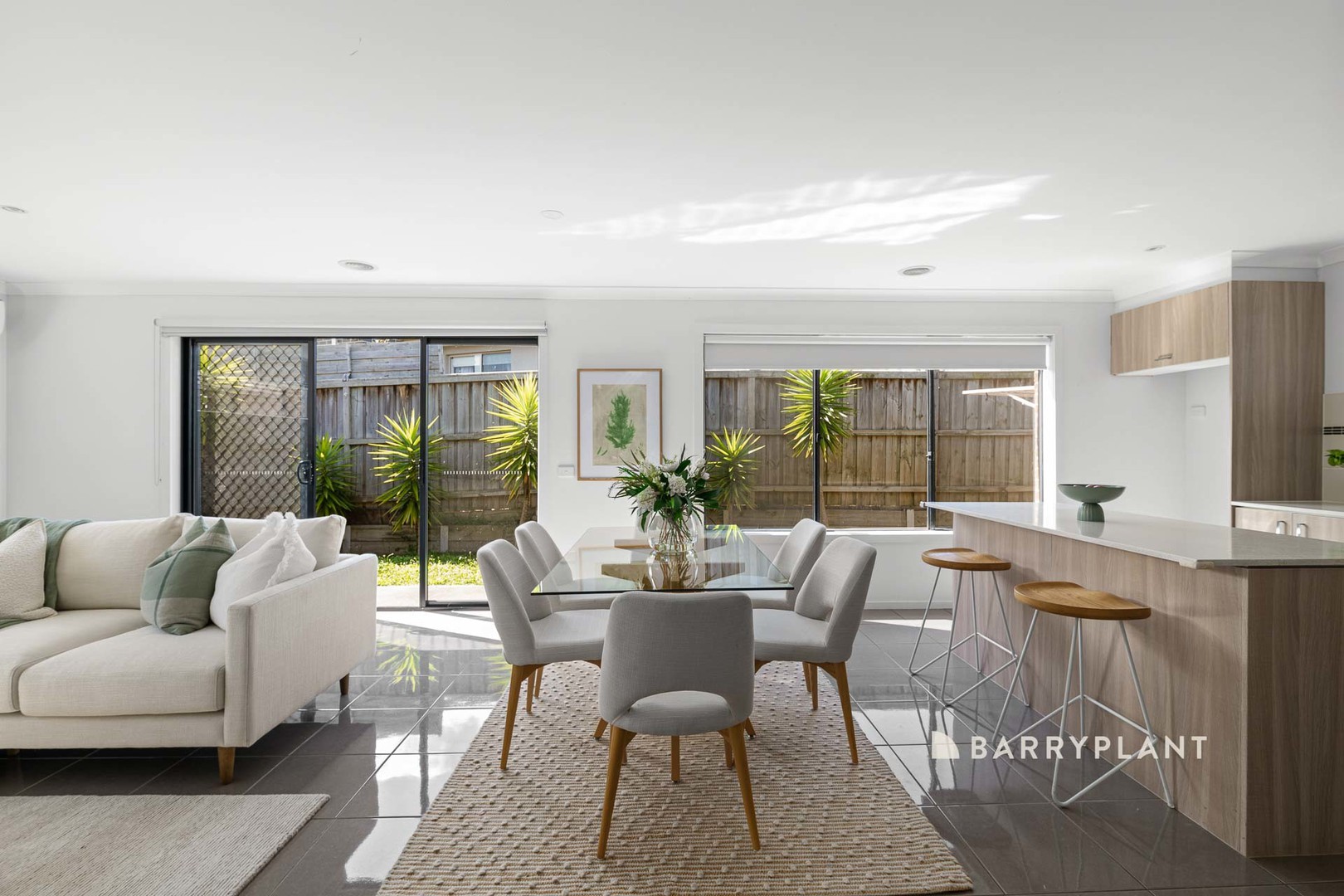 14 Macleod Circuit, Pakenham, VIC 3810, Pakenham - Thumbnail 2
