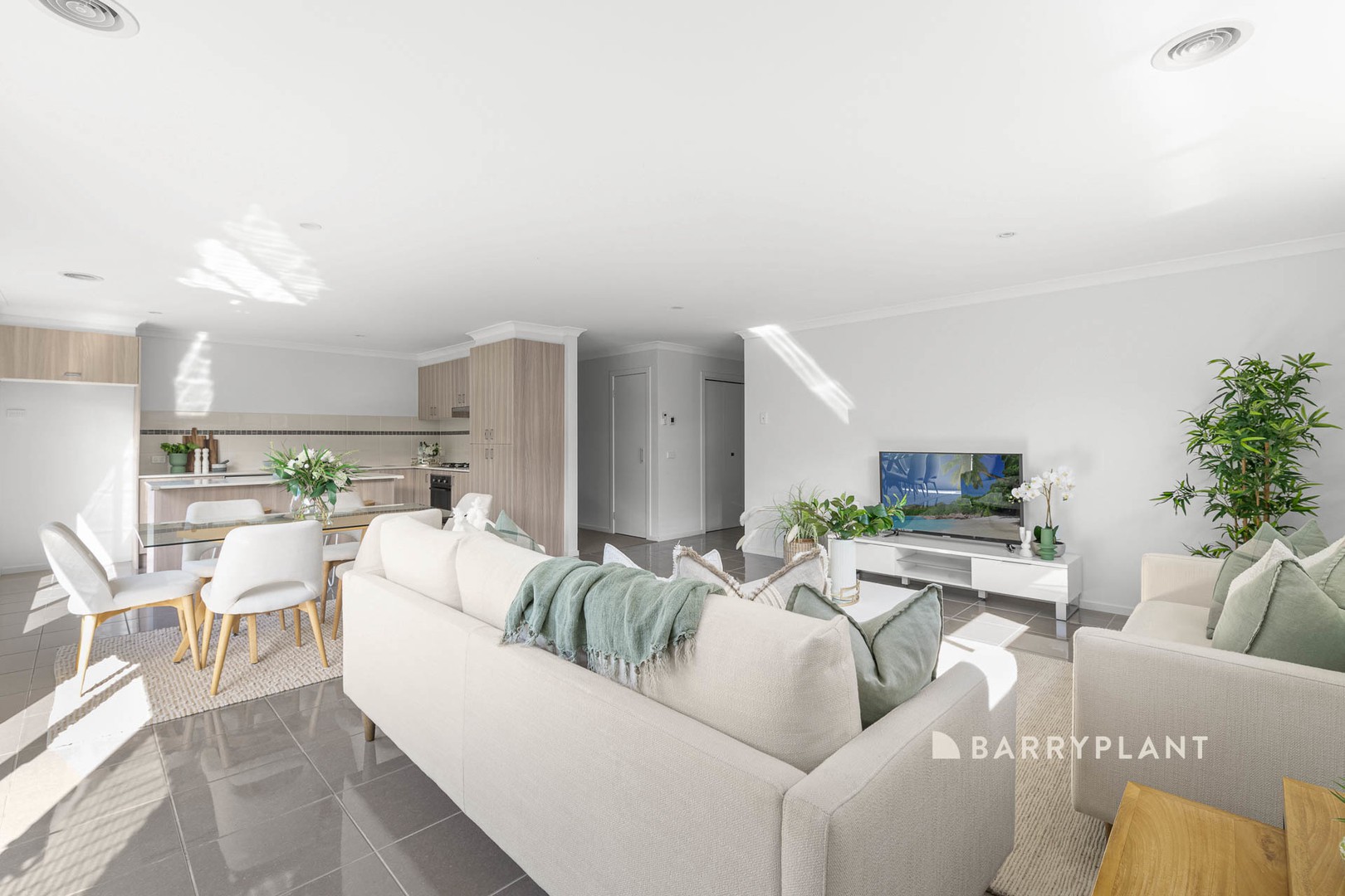 14 Macleod Circuit, Pakenham, VIC 3810, Pakenham - Thumbnail 7