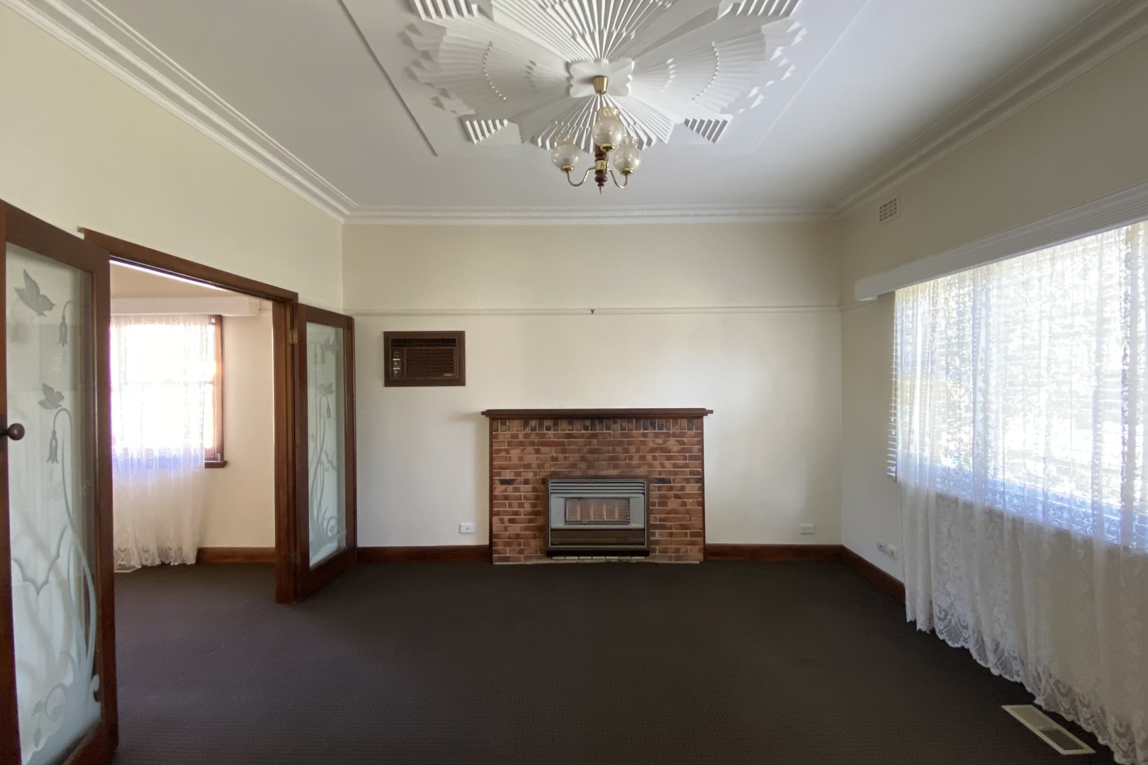 14 Marchant Avenue, Reservoir, VIC 3073, Reservoir - Thumbnail 2