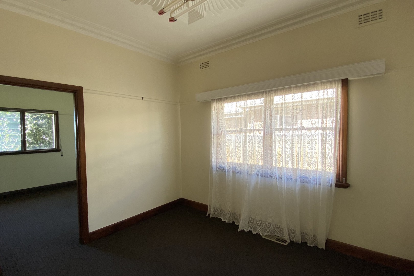 14 Marchant Avenue, Reservoir, VIC 3073, Reservoir - Thumbnail 5