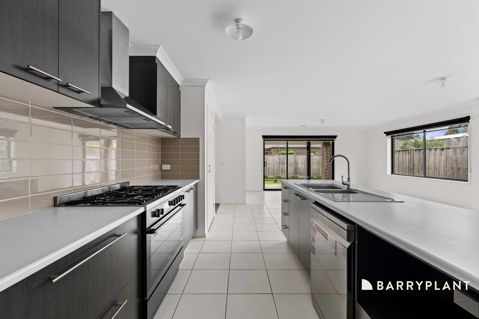 14 Marlowe Grange, Mernda, VIC 3754, Mernda - Thumbnail 6