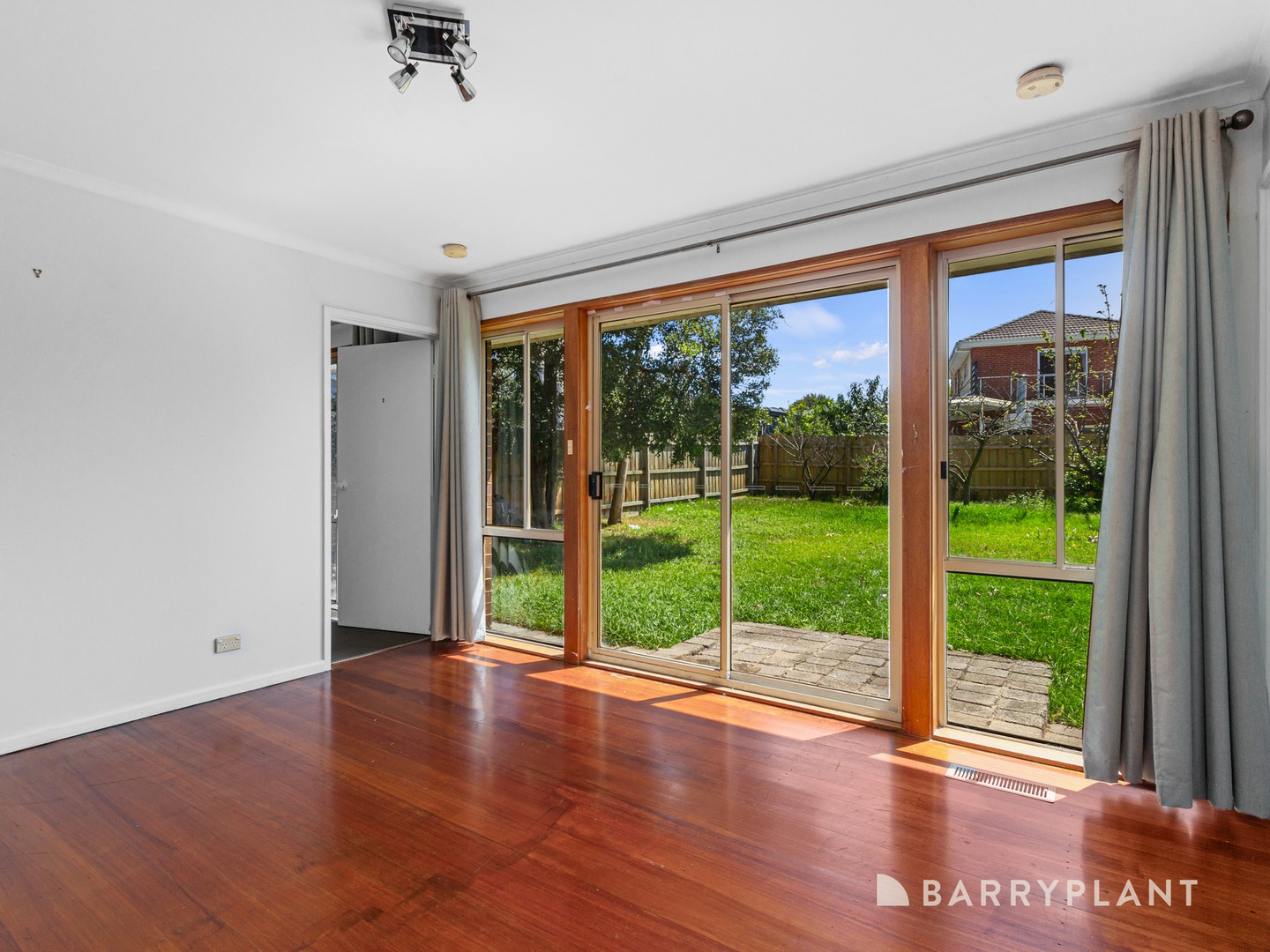14 McCrae Close, Scoresby, VIC 3179, Scoresby - Thumbnail 4