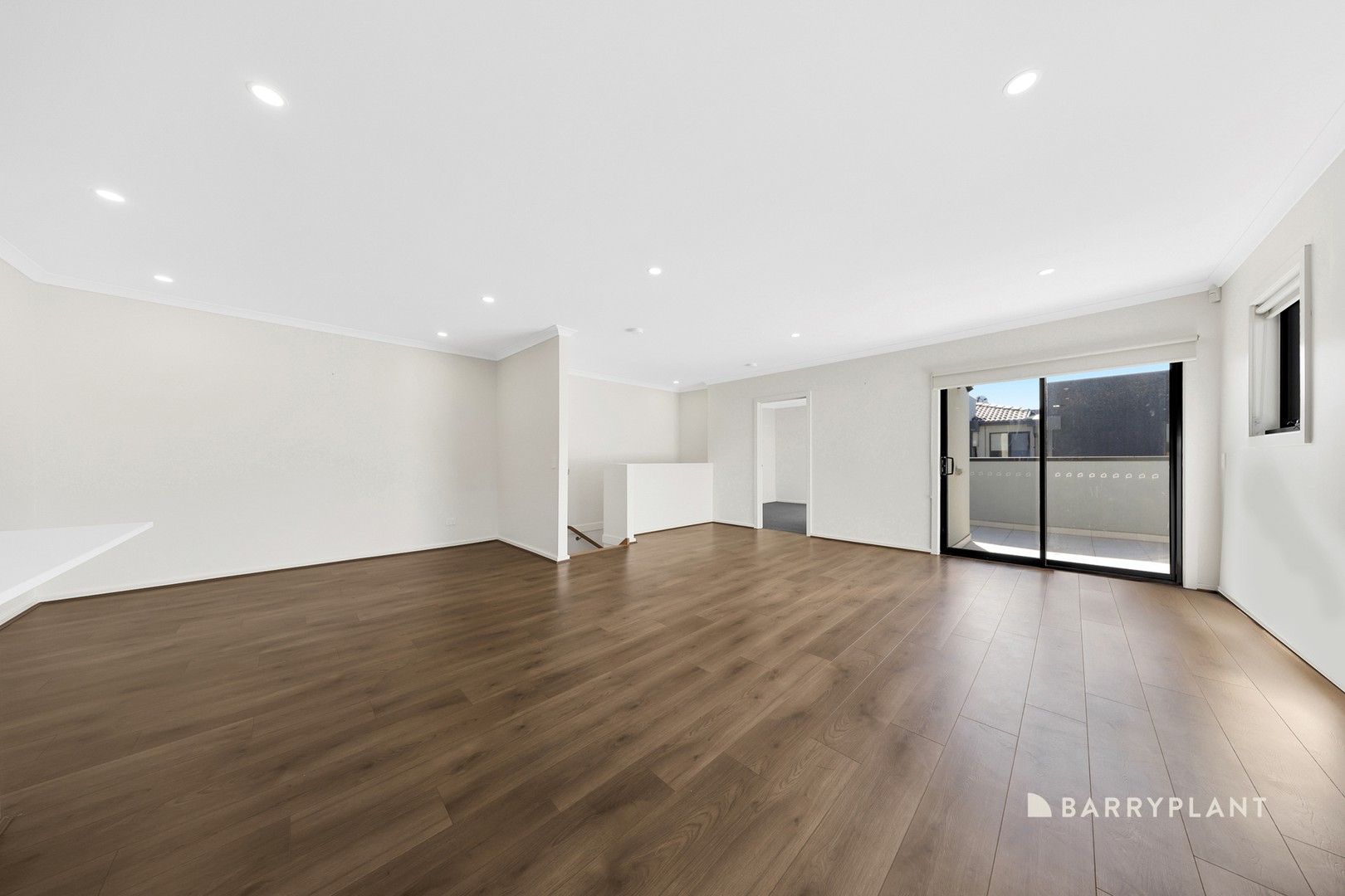 14 Midnight Circuit, South Morang, VIC 3752, South Morang - Thumbnail 3