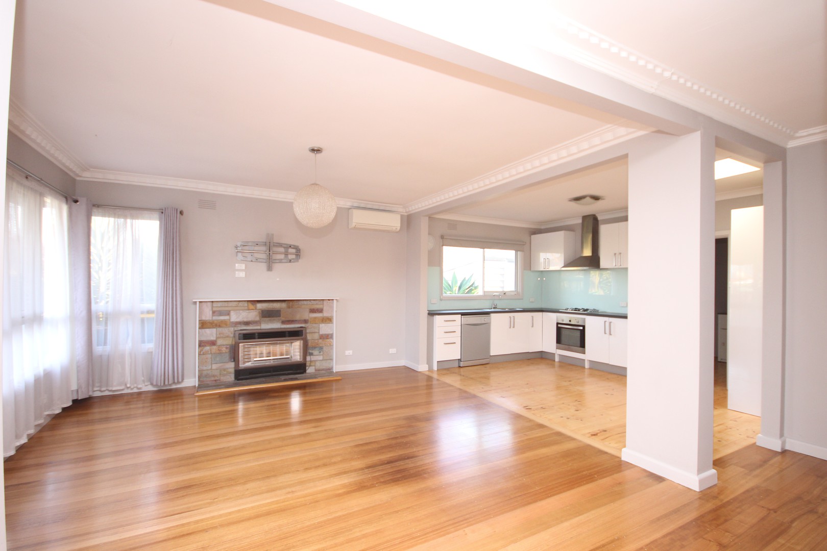 14 Miller Street, Newcomb, VIC 3219, Newcomb - Thumbnail 2