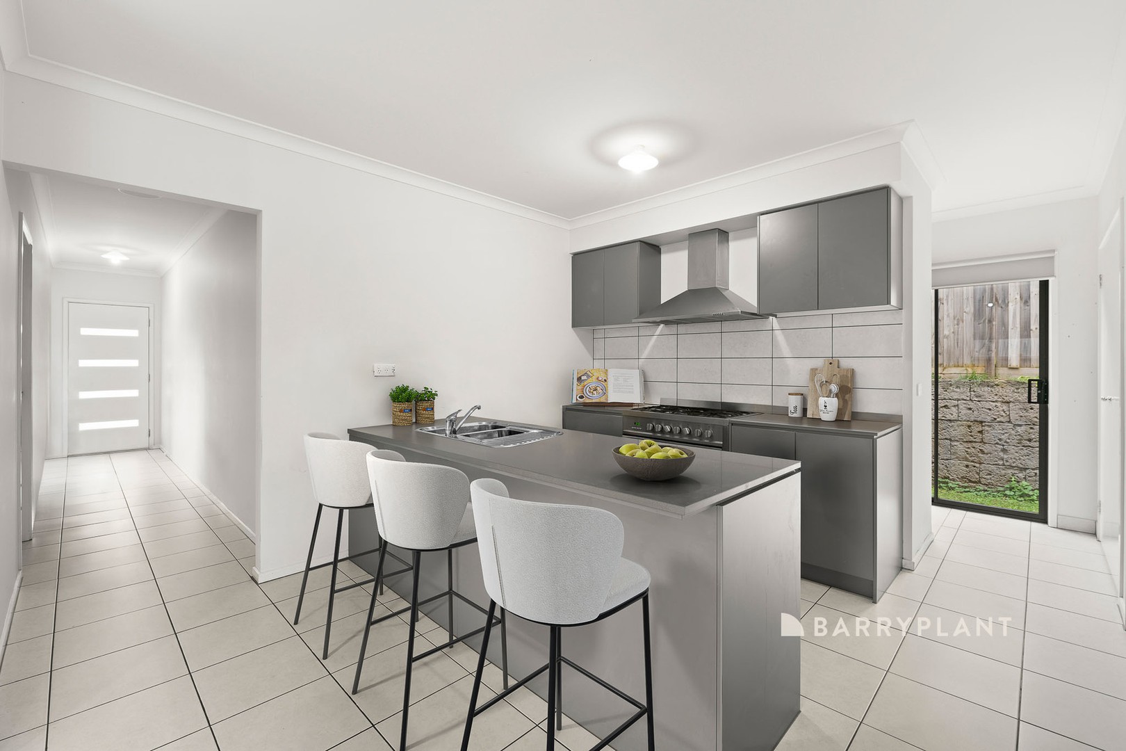 14 Minster Avenue, Warragul, VIC 3820, Warragul - Thumbnail 3