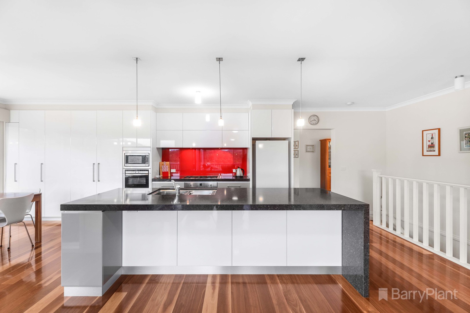 14 Montpellier Street, Healesville, VIC 3777, Healesville - Thumbnail 2