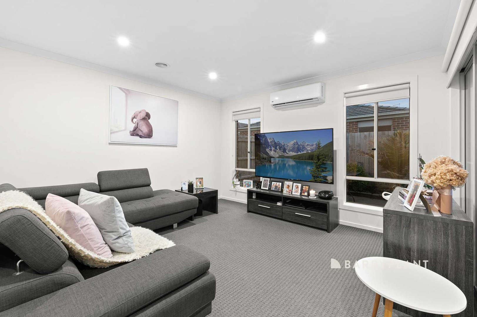 14 Newcastle Drive, Officer, VIC 3809, Officer - Thumbnail 2