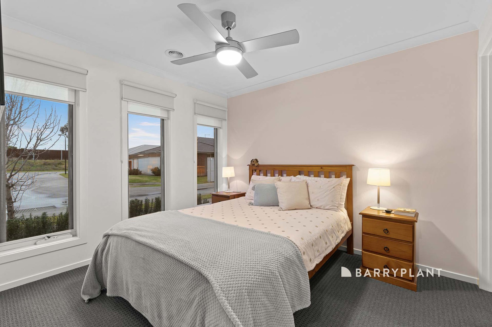 14 Newcastle Drive, Officer, VIC 3809, Officer - Thumbnail 5