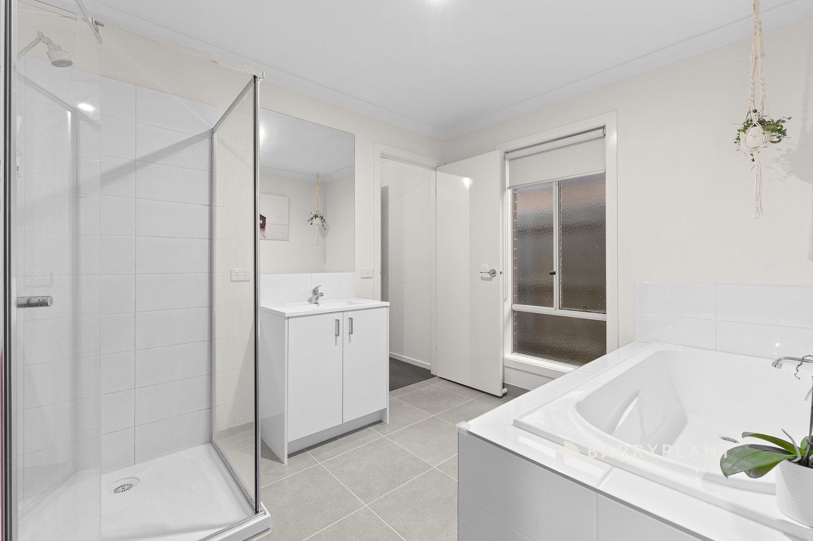 14 Newcastle Drive, Officer, VIC 3809, Officer - Thumbnail 6