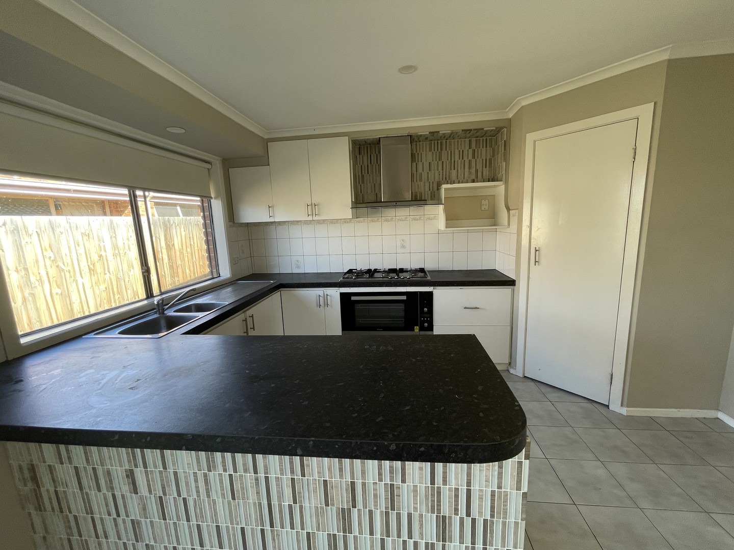 14 Niagara Way, Werribee, VIC 3030 - Thumbnail 2 - 21/12/2021