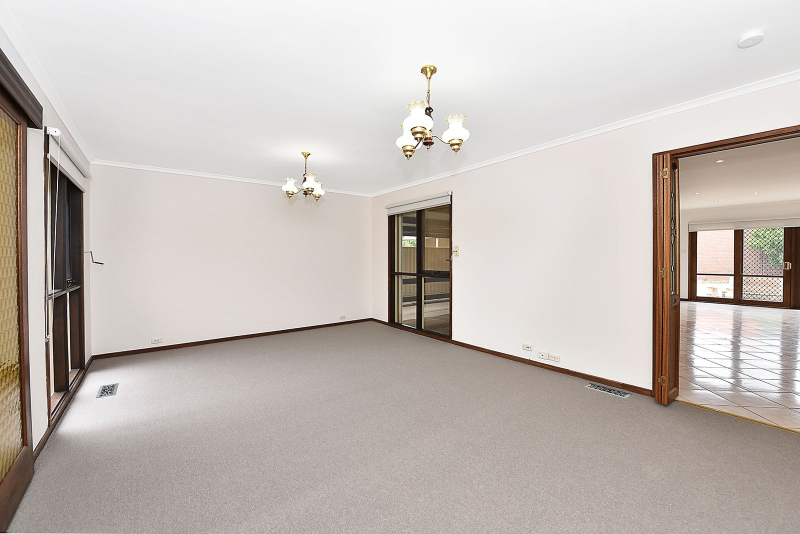 14 Norwood Dr, Keilor East, VIC 3033 - Thumbnail 1 - 03/01/2025