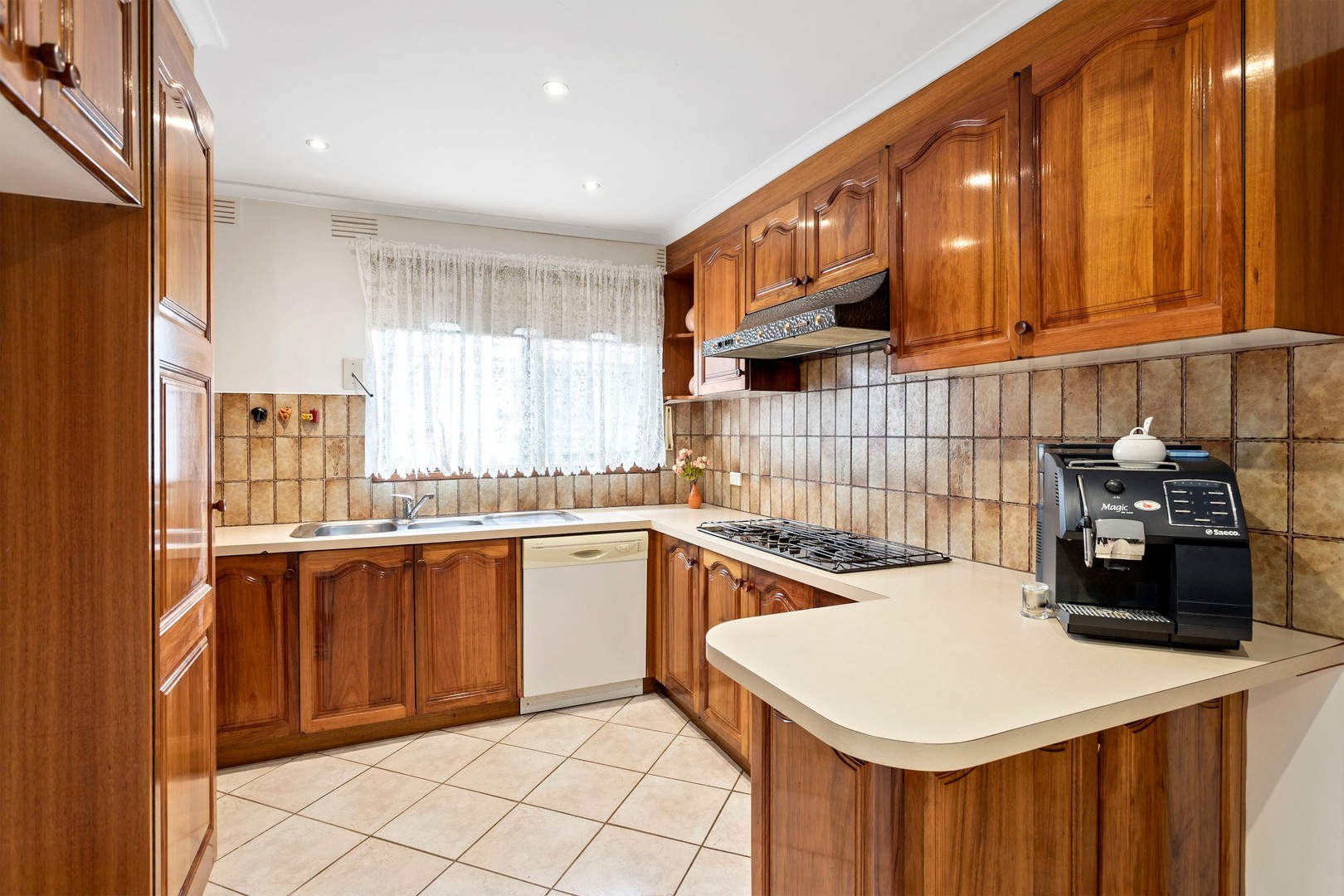 14 Norwood Drive, Keilor East, VIC 3033, Keilor East - Thumbnail 3