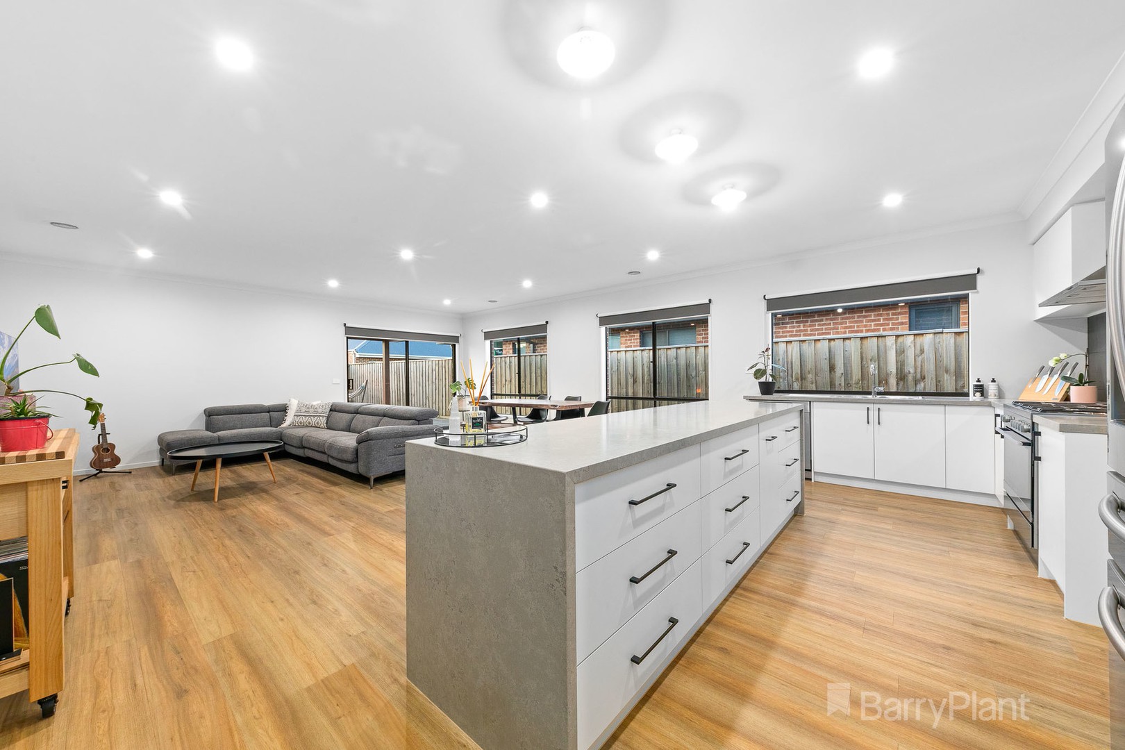 14 Oban Road, Officer South, VIC 3809, Officer South - Thumbnail 4