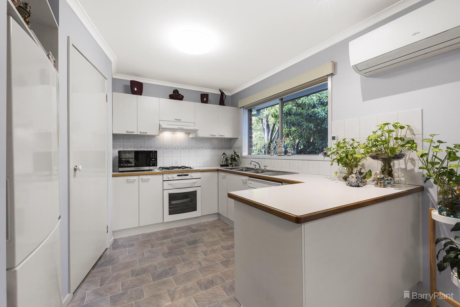 14 Orr Lane, Montmorency, VIC 3094, Montmorency - Thumbnail 3