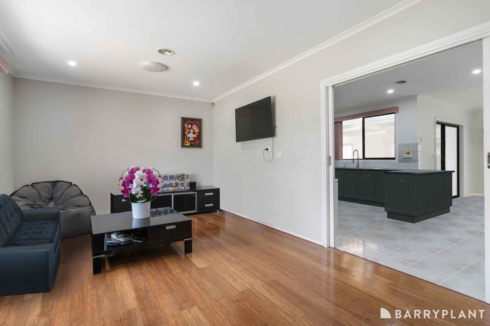 14 Paringa Drive, St Albans, VIC 3021, St Albans - Thumbnail 5