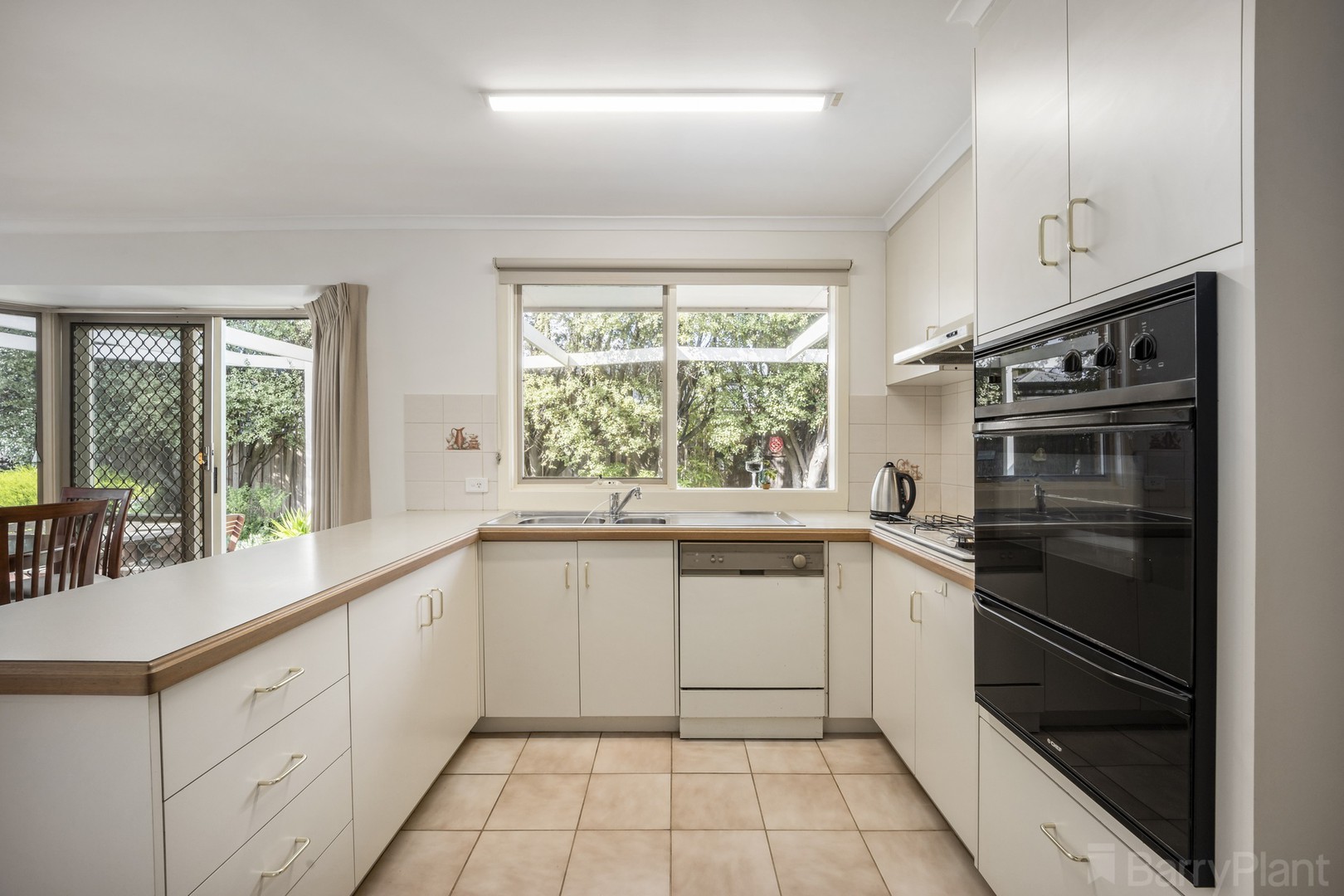 14 Parkhaven Way, Knoxfield, VIC 3180, Knoxfield - Thumbnail 2