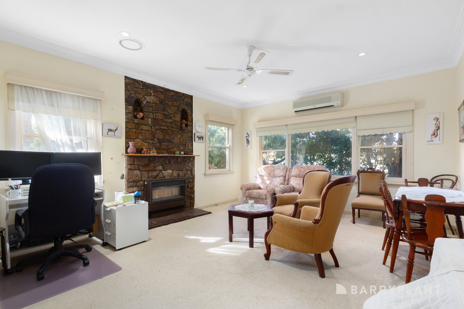 14 Paton Crescent, Boronia, VIC 3155 - Thumbnail 2 - 27/03/2025